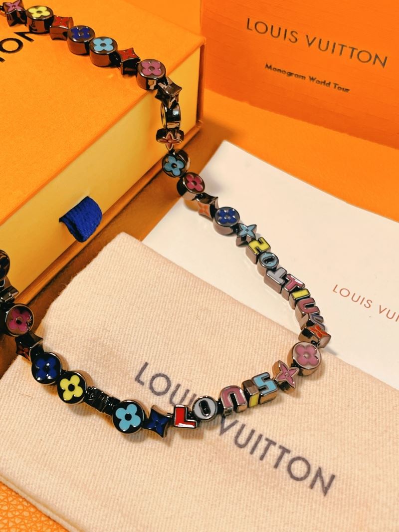 Louis Vuitton Necklaces